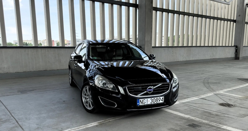 Volvo V60 cena 34900 przebieg: 262000, rok produkcji 2011 z Olsztyn małe 781